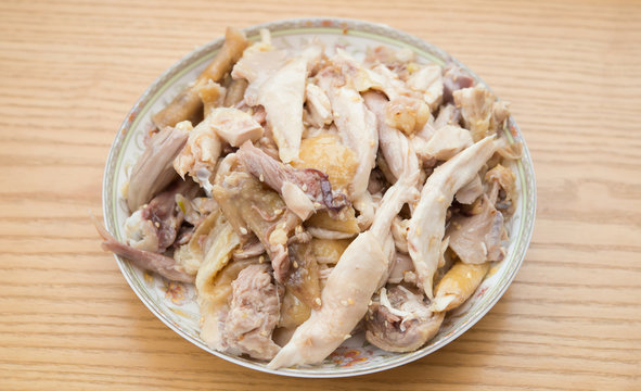 dish of shredded boiled chicken