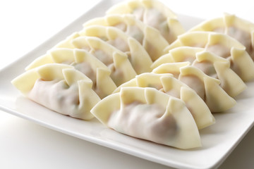 下ごしらえをした餃子　Bake before Japanese dumplings