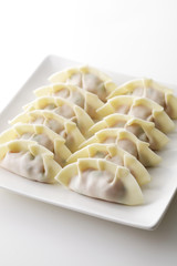 下ごしらえをした餃子　Bake before Japanese dumplings