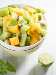 mango and kiwi fruit salad