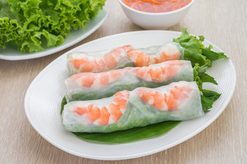 Fresh spring roll with shrimp and dipping sauce, Vietnamese food