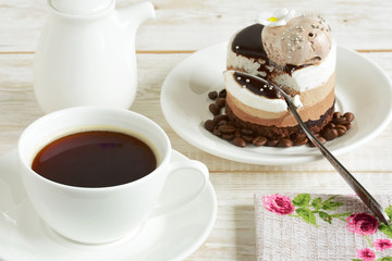 round cake with chocolate