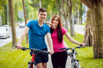 Obraz premium Cycling young couple.