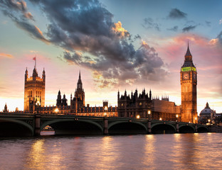 Fototapeta na wymiar Big Ben against colorful sunset in London, England, UK