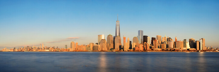 Fototapeta na wymiar New York City sunset skyline