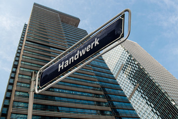 Schild 76 - Handwerk