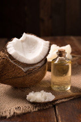 Fototapeta na wymiar coconut oil and fresh coconut