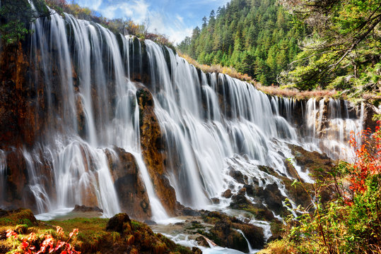 Amazing view of the Nuo Ri Lang Waterfall (Nuorilang)