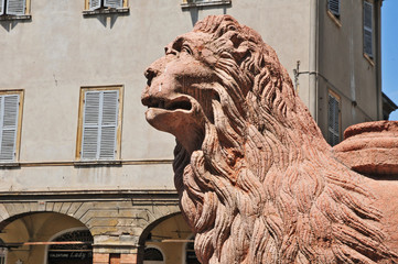I leoni della chiesa di San Prospero di Reggio Emilia