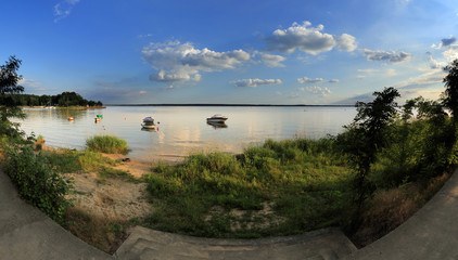 Jezioro w Turawie, łodzie, rybie oko. © Stanisław Błachowicz