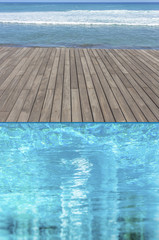 piscine avec esplanade en bordure de mer 