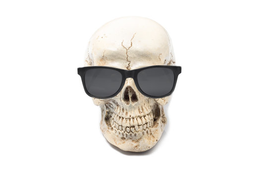 skull with sunglass
