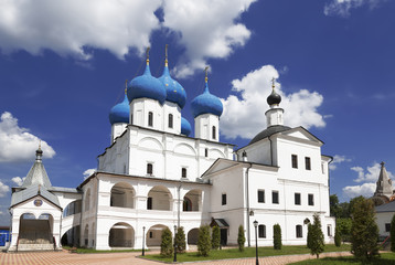 Fototapeta na wymiar Zachatievsky Cathedral of the Vysotsky monastery, Serpukhov, Moscow region, Russia