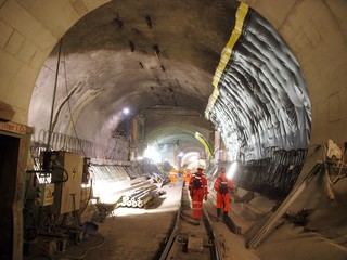 Ceneri-Basistunnel Baustelle, Abdichtung