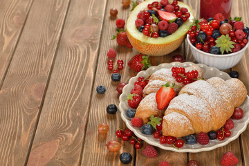 Croissants with berries