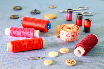 нитки для шитья
