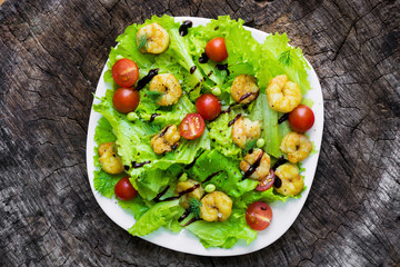 Shrimp salad with cherry tomatoes