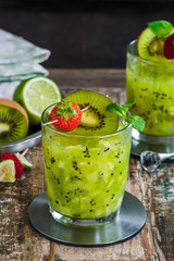 Green vodka, kiwi and lime cocktail