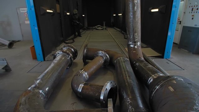 Gas Pipe Moving for Sandblasting