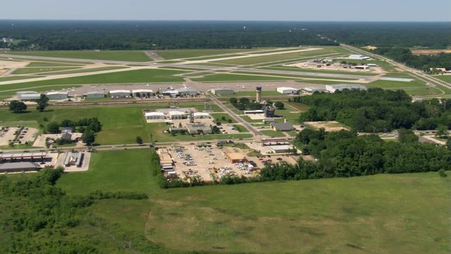 Flight approaching Baton Rouge Airport in Baton Rouge, Louisiana. Shot in 2007.