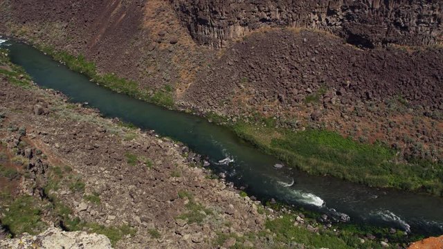 Looking From River Level To Rim Of Canyon In Malad Gorge, Idaho