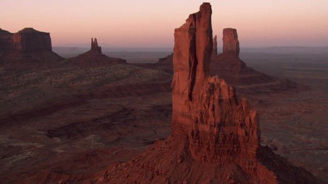 Close flight past Big Chief Butte in Monument Valley