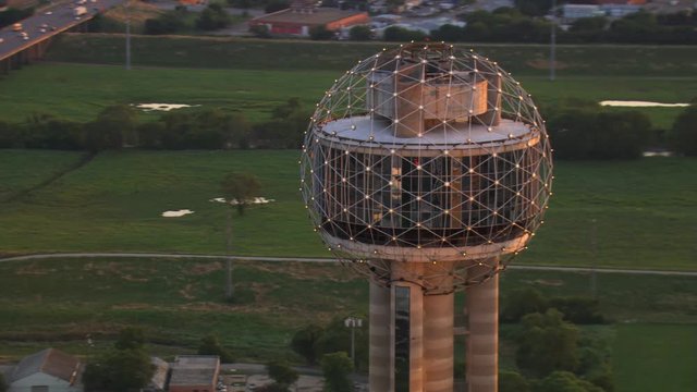 Orbiting Reunion Tower in Dallas, Texas