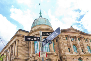 Börsenstraße mit Haus der Wirtschaft in Stuttgart