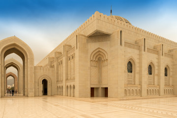 Fototapeta na wymiar Grosse Sultan Qaboos Moschee Muscat