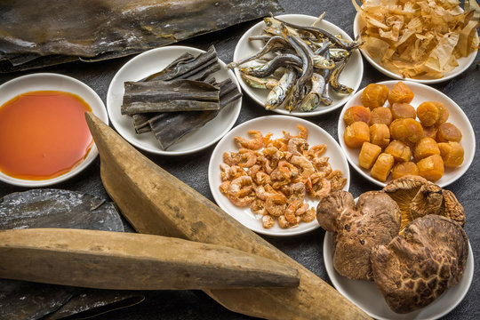日本の出汁　旨味のもと　 Japanese soup stock Japanese food
