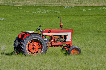 Red tractor