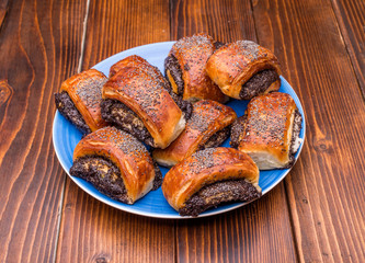 Strudel with poppy seeds