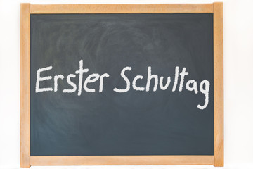 Fototapeta premium ein Text zur Einschulung steht auf einer Tafel