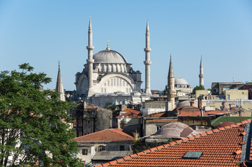 Fototapeta na wymiar Nuruosmaniye mosque in Istanbul