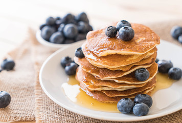 pancakes with blueberry