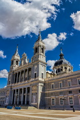Fototapeta na wymiar Madrid, Almudena-Kathedrale