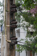 Eletricity line and electricity post the cable on pole