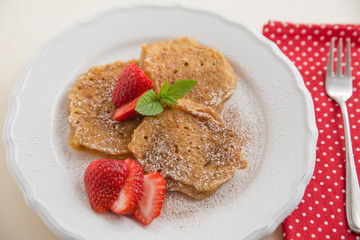 Pancakes mit Erdbeeren 