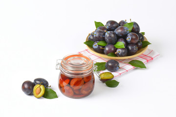 fresh and preserved plums