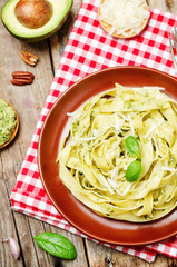 Avocado spinach basil pecan pesto pasta
