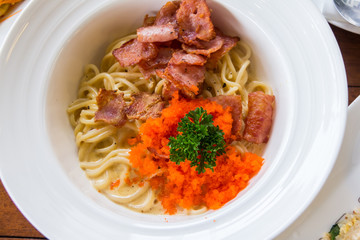 carbonara with ham pasta internal food