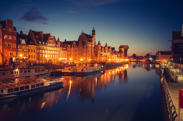 Fototapeta na wymiar Dlugie Pobrzeze, tourist ships and historical waterfront, Gdansk, Poland