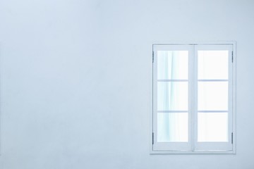 窓がある白い部屋。白背景。