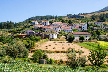 Schist Villages, Serra da Lousã © analuciasilva