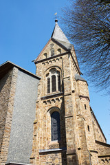 Fototapeta na wymiar Kirche St. Mariä Himmelfahrt in Hückeswagen, Oberbergisches Land