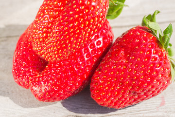 strawberry red organic
