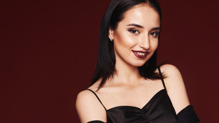 Fototapeta premium Fashion Model. Makeup and Golden Skin