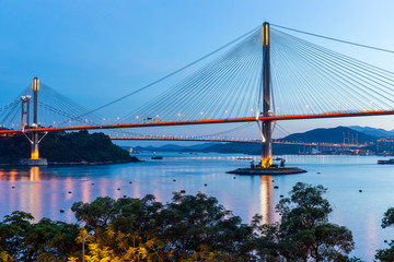 Fototapeta na wymiar Hong Kong bridge