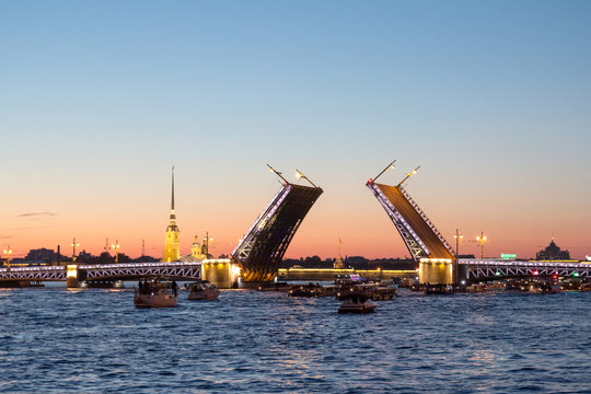 Palace Bascule Bridge at night 2