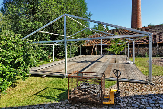 Putting Up the Big Tent